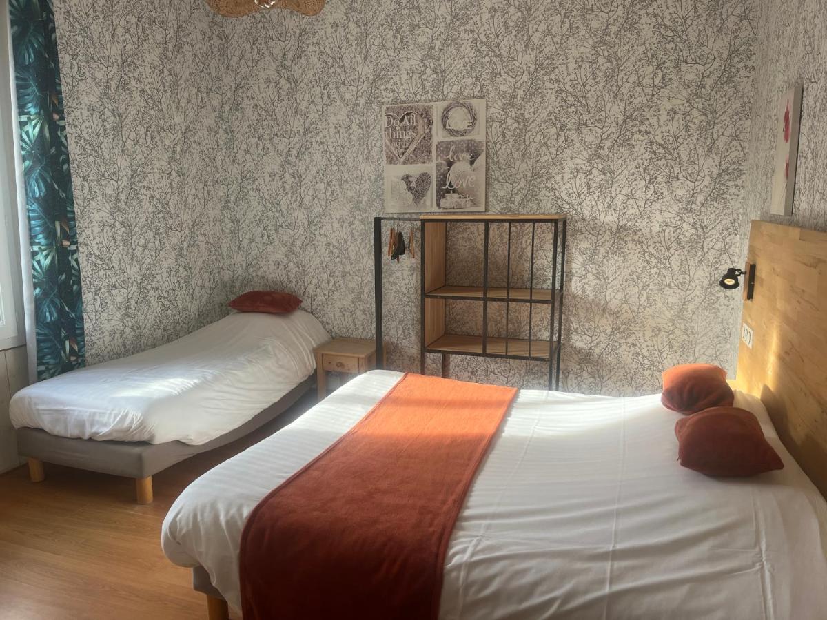 Le Petit Montmartre Hotel Dinard Buitenkant foto