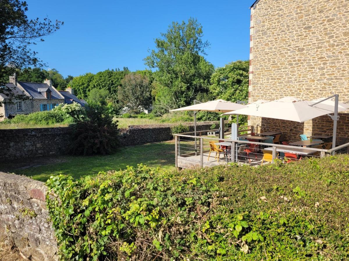 Le Petit Montmartre Hotel Dinard Buitenkant foto
